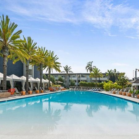 ניופורט ביץ' Luxurious Stay Near The Beach מראה חיצוני תמונה