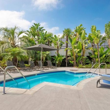 ניופורט ביץ' Luxurious Stay Near The Beach מראה חיצוני תמונה